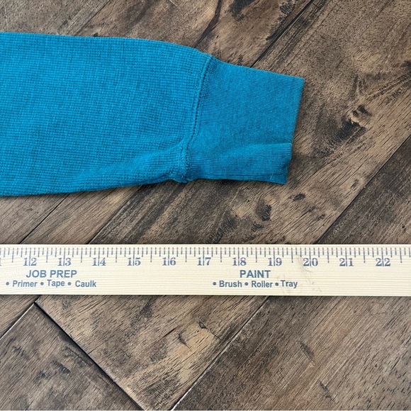 Y2K Volcom Sweater - Picture 8 of 8